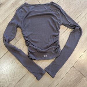 ALO Yoga Women's Gather Long Sleeve Top Light Purple - Size S